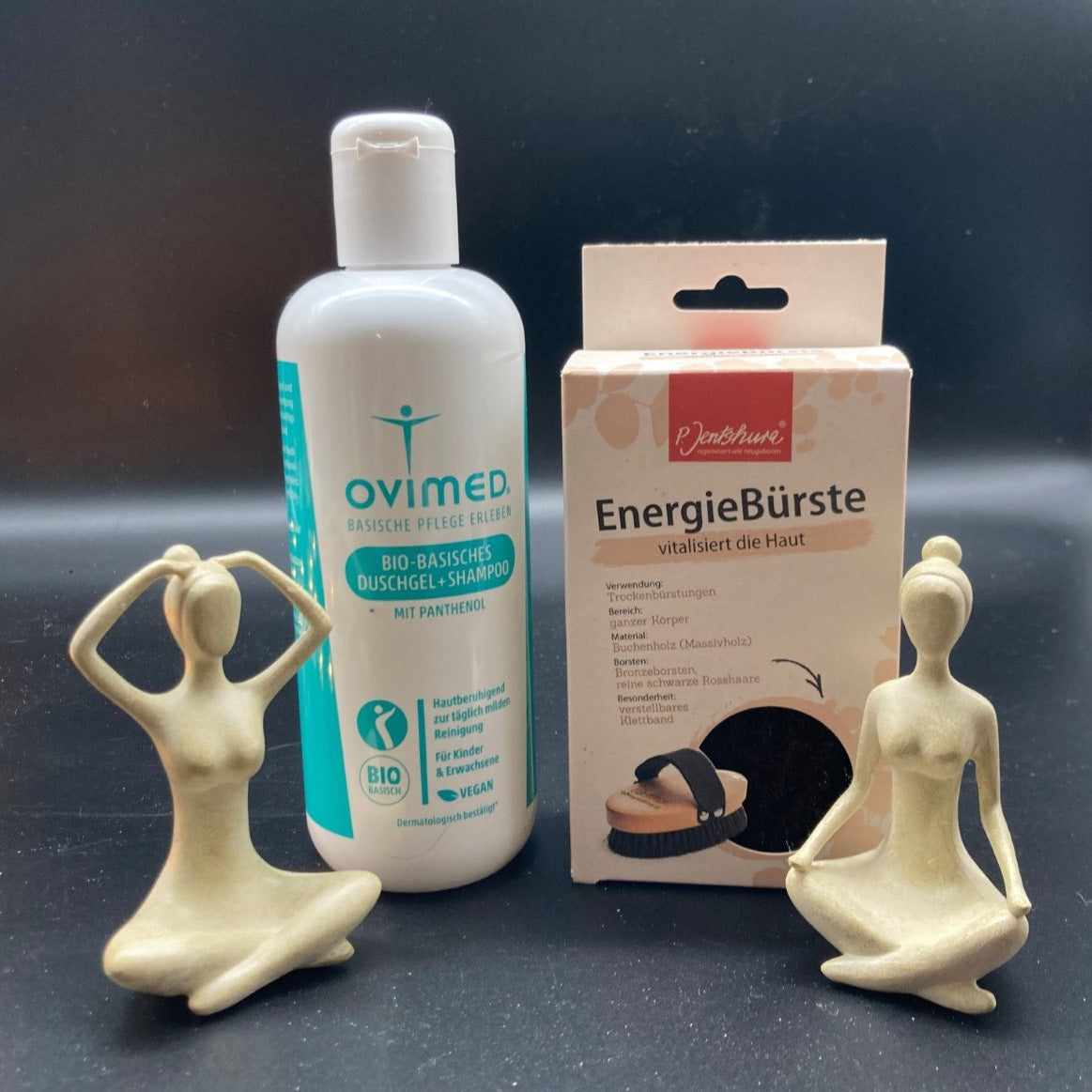 Im Set: Ovimed Duschgel- und Shampoo, Energiebürste von Jentschura & Yoga-Figur gratis