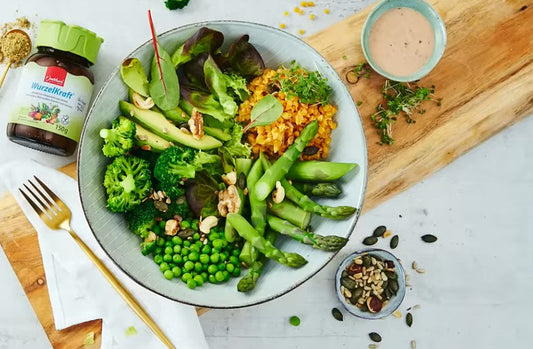 Grüne Bowl mit Gemüse – leicht und bekömmlich